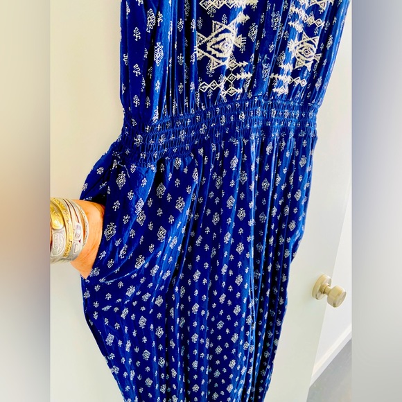Comfy royal blue jumpsuit - Picture 2 of 6